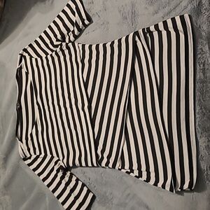 B"leev half sleeve top